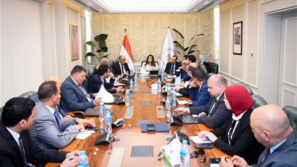 وزيرة الهجرة