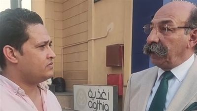 تفاجأ بهما أمامه.. أول لقاء مع محامي الفنان عباس أبو الحسن بعد دهس سيدتين الشيخ زايد