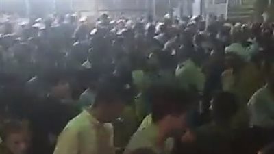 أهالي المنيا يشيعون جنازة فتاة بعد العثور على جثتها محروقة في المقابر | بث مباشر