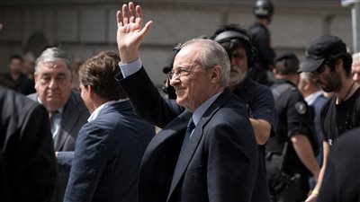 بعد وصوله إلى باريس.. الاجتماع مع ماكرون أولى مهام فلورنتينو بيريز