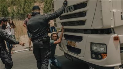 تقارير تكشف تورط الجيش والشرطة الإسرائيلية في تحريض المستوطنين لمنع وصول شاحنات المساعدات لغزة