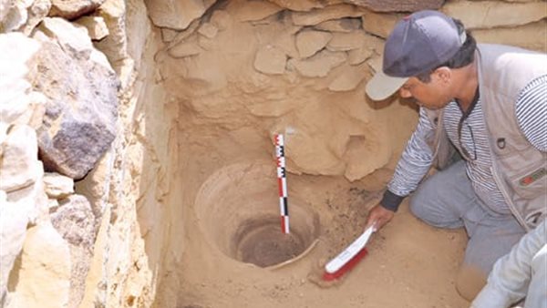 تنقيب عن الآثار -