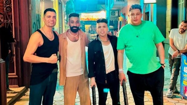 عمر كمال وبيكا وشاكوش