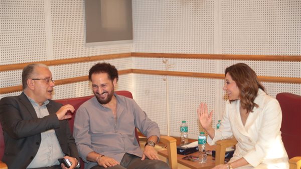 وزيرة الثقافة ونصير