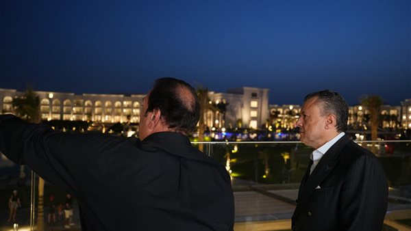  وزير السياحة يتفقد