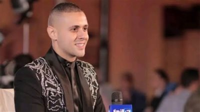 القبض على مصمم الأزياء إسلام سعد خلال محاولته تهريب 55 ألف دولار خارج البلاد