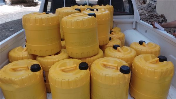 ضبط نصف طن زيوت محركات