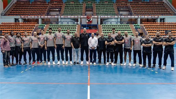 الفريق الأول لكرة