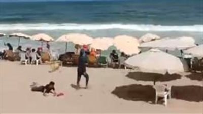 تزامنا مع الإجازة.. إقبال من المصطافين على شواطئ الإسكندرية | بث مباشر 