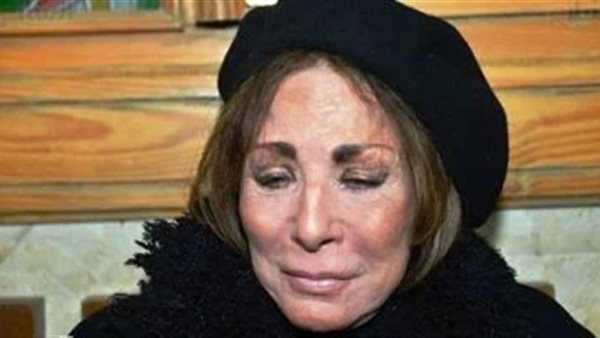 لبنى عبد العزيز