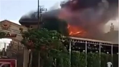 حريق هائل في قرية سياحية على طريق بلقاس بالدقهلية.. والحماية المدنية تسيطر 