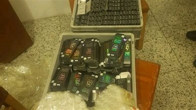 ضبط محاولتي تهريب كمية من لوازم السجائر الإلكترونية |صور