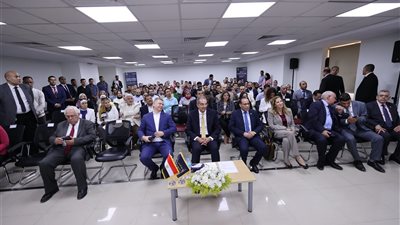 وزير الاتصالات: الشباب المصري يتفوق حين تتاح له الفرصة للتعلم وتلقي المعرفة والإبداع