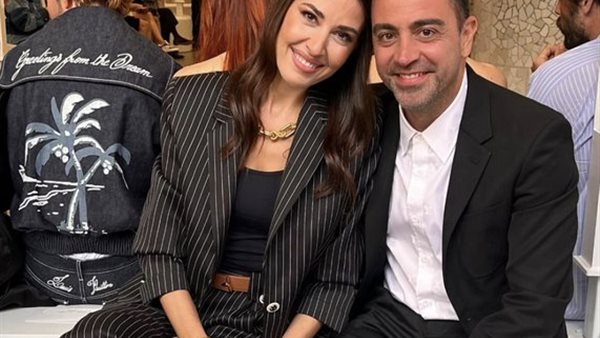 تشافي مع زوجته نوريا