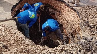 الميّة مقطوعة من 16 ساعة.. انفجار خط يقطع المياه عن حي بالمنوفية