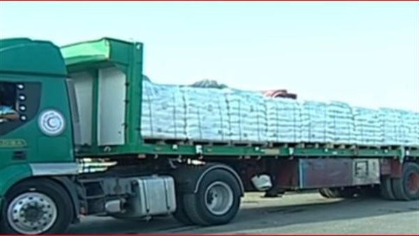 شاحنات المساعدات