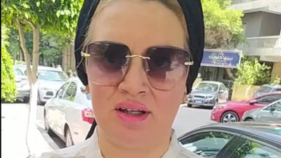 فتاة تتهم مخرجا شهيرا بتصوير أجزاء من جسدها دون علمها.. ودفاعها: هددها بإرسالها لزوجها| بث مباشر 