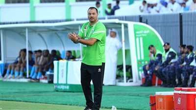 طارق السيد يقود دبا الحصن إلى الصعود للدوري الإماراتي