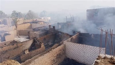 اندلاع حريق بمنزل بقرية عرب العطيات بأسيوط