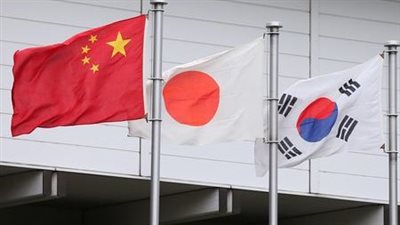 قمة ثلاثية يابانية صينية كورية اليوم في سول لأول مرة منذ 4 سنوات 