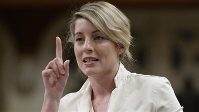 وزيرة الخارجية الكندية تطالب بوقف فوري لإطلاق النار في غزة 