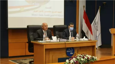 كامل الوزير يبحث مع وزير البترول دعم الوحدات البحرية بميناء دمياط