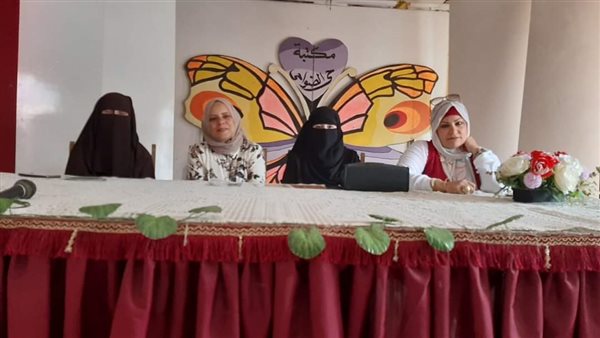 جانب من الندوة 