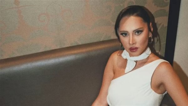 الفنانة ياسمين رئيس