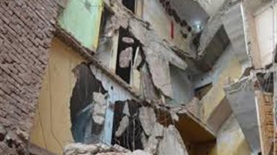 إصابة 4 أشخاص في انهيار أجزاء من عقارين بمحرم بك بالإسكندرية 