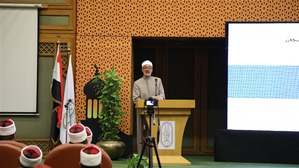 الدكتور نظير عياد