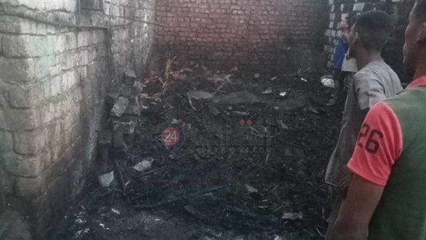 نشوب حريق بمنزلين