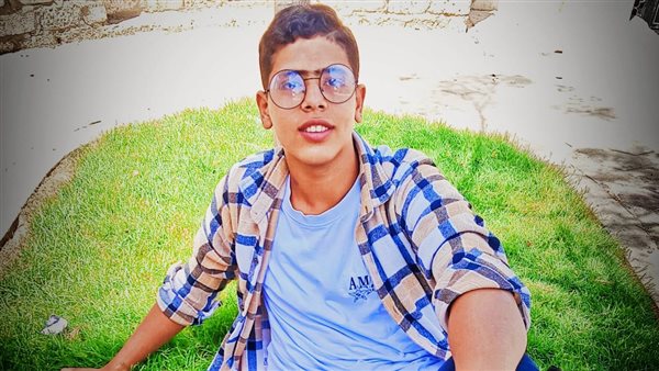 الطالب مينا عاطف