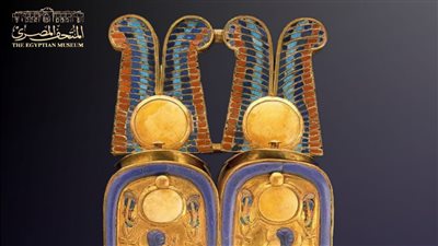 المتحف الكبير يعرض صندوقًا استخدمه توت عنخ آمون لحفظ أدوات الزينة