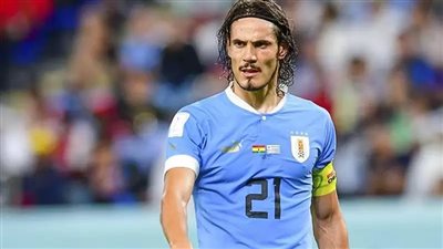 رسميًا.. كافاني يُعلن اعتزال اللعب دوليًا