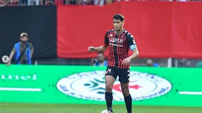 بين الإطاحة والإبعاد.. انتقال زين الدين بلعيد إلى الأهلي يهدد هذا الثنائي