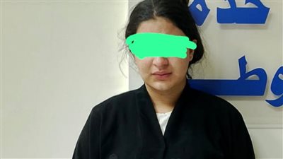 النشالة الجميلة في قبضة المباحث.. لصة التليفونات تستغل جمالها في نشل هواتف المارة بوسط القاهرة