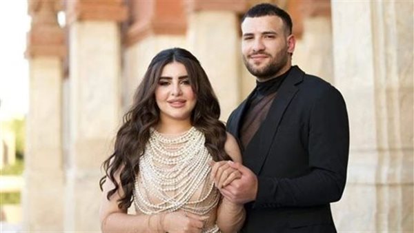 مسلم وخطيبته