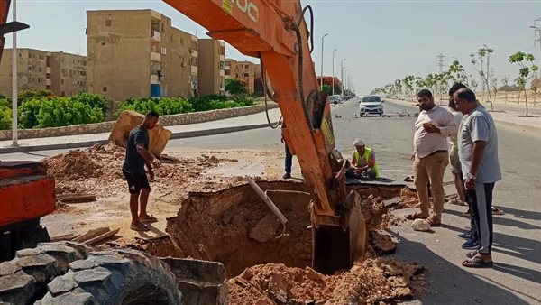 كسر مفاجئ في خط مياه