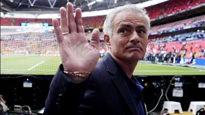 القصة الكاملة لـ إيقاف وتغريم مورينيو مدرب فنربخشة 