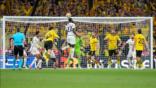 ريال مدريد وبوروسيا