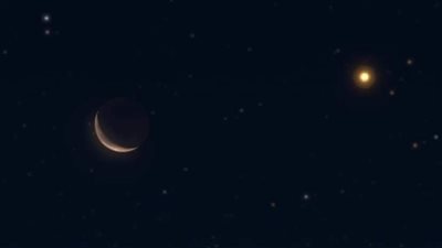 ترقبوا فجرًا.. اقتران جديد للقمر بالمريخ يزين سماء الوطن العربي