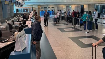 القبض على ألماني بحوزته ربع كيلو ماريجوانا مخدر في مطار القاهرة