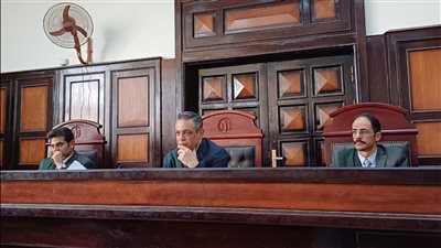 بسبب أولوية المرور.. تأجيل محاكمة 20 متهمًا بمقتل وإصابة 11 في مشاجرة بأسيوط