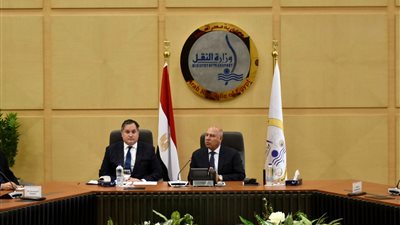 كامل الوزير يبحث مع وزير الاقتصاد الوطني بالمجر توطين صناعة الأتوبيسات الكهربائية في مصر