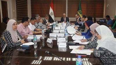 محافظ القليوبية يترأس اجتماع اللجنة العليا للإعلانات لبحث تعظيم الموارد 