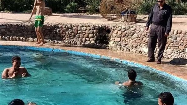 غلق حمام موسى بطور