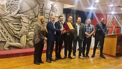 نقابة الصحفيين تكرم الزميل سعيد زكي رئيس قسم الثقافة بـ القاهرة 24