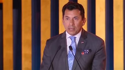 وزير الرياضة يتابع حادث إصابة لاعبي سيراميكا كليوباترا إثر انقلاب سيارتهم من أعلى المحور