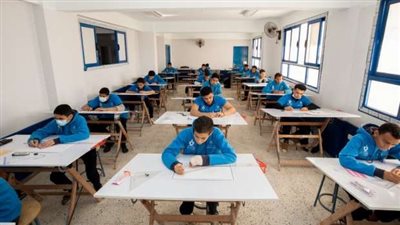 لسه الفرصة قدامك.. مدارس بعد الإعدادية بمجموع قليل