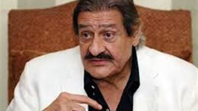 التنسيق الحضاري يعلق لافتة عاش هنا على منزل الرسام مصطفى حسين 